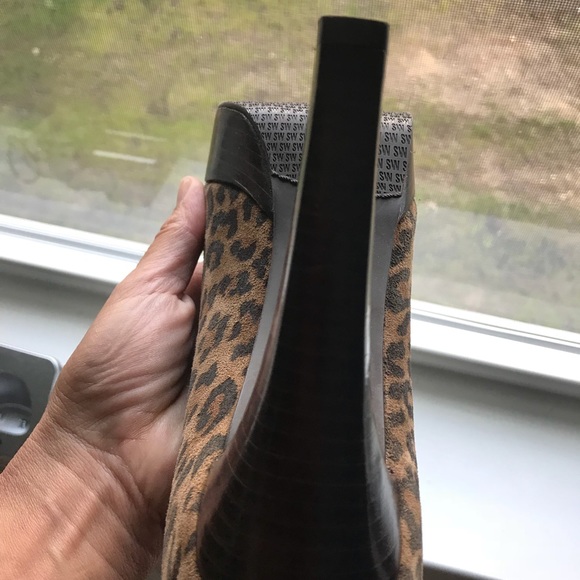 STUART WEITZMAN SUEDE LEOPARD PUMPS - Picture 8 of 8